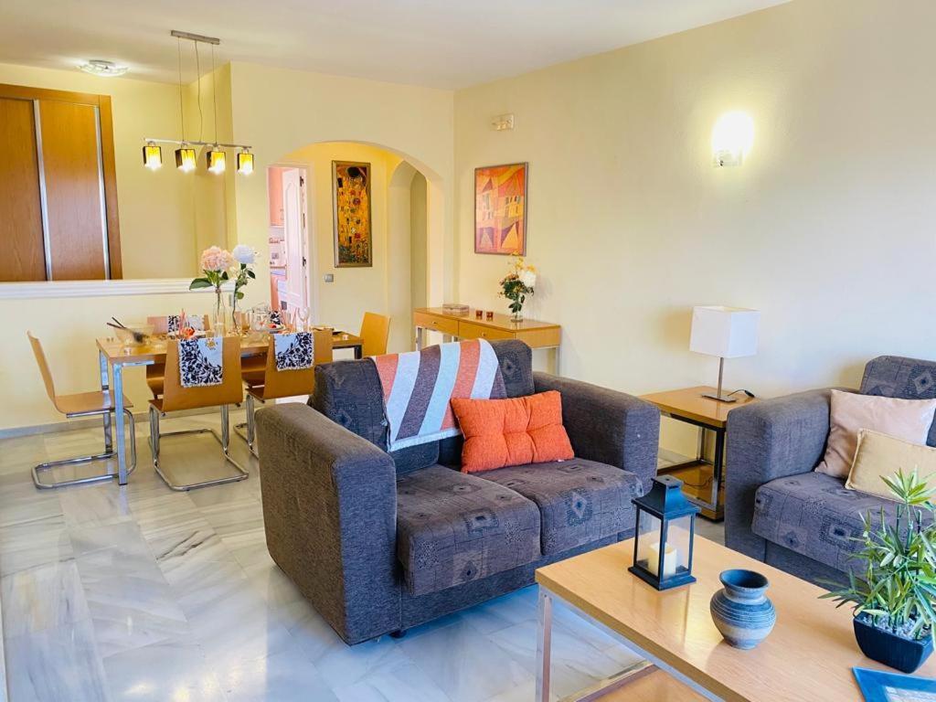 Oasis Apartment Mijas Bagian luar foto